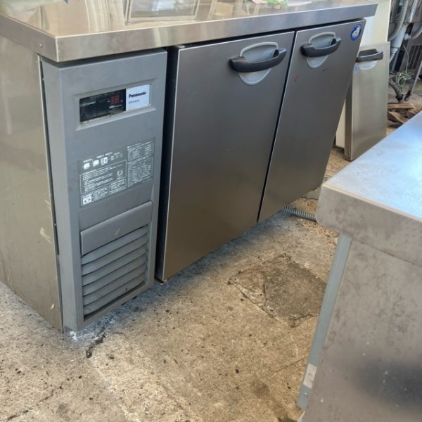 パナソニック 冷蔵コールドテーブル SUR-K1261SA 2019年製 買取させていただきました！