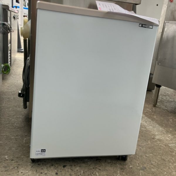 サンデン 冷凍ストッカー PF-035XG 2022年製 買取させていただきました！