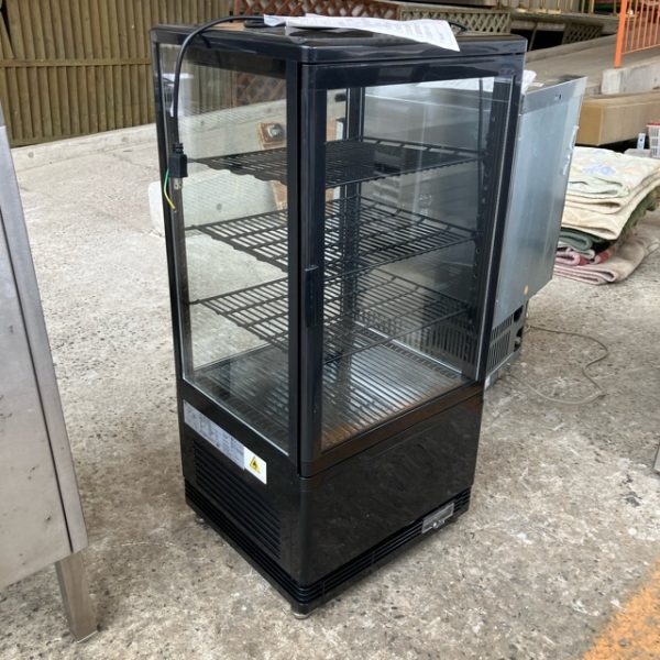 テンポスバスターズ 卓上4面ガラス冷蔵ショーケース TBSC4-068-BK 2023年製 買取させていただきました！