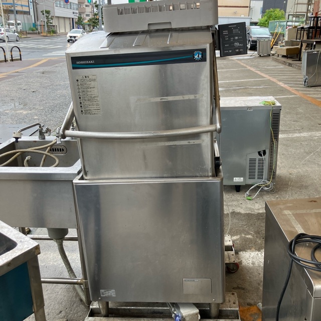 食器洗浄機　ホシザキ　JWE-680UB　2020年製 買取させていただきました！