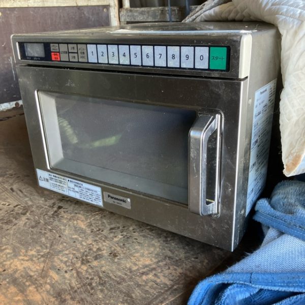 パナソニック 業務用電子レンジ NE-1802V 2022年製 買取させていただきました！