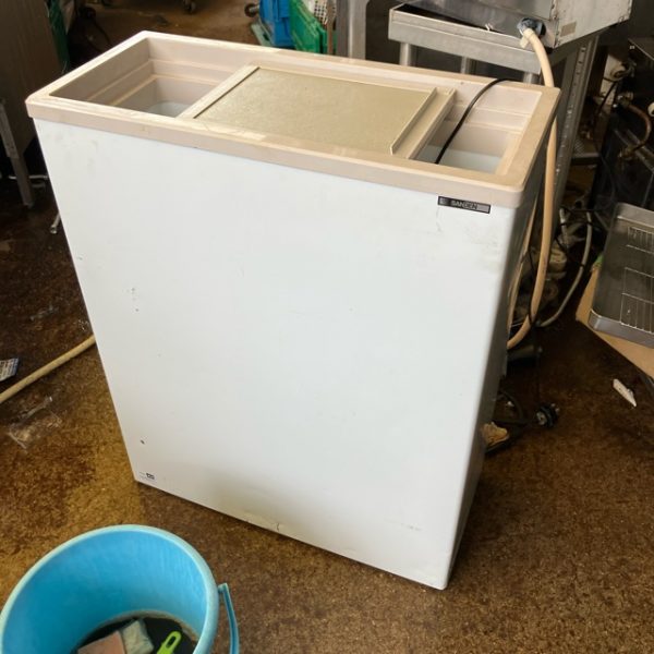 サンデン 冷凍ストッカー PF-070XG 2022年製 買取させていただきました！