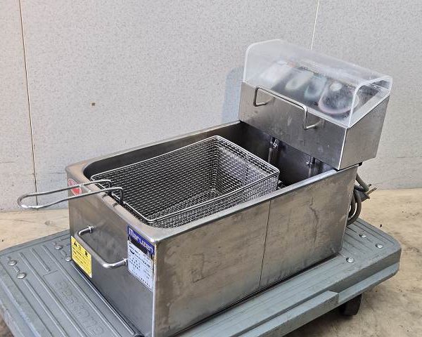 入荷しました!卓上電気ミニフライヤーです!