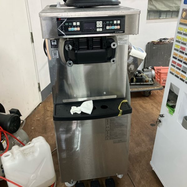日世 ソフトクリームサーバー CI-6748WT 2025年製 買取させていただきました！