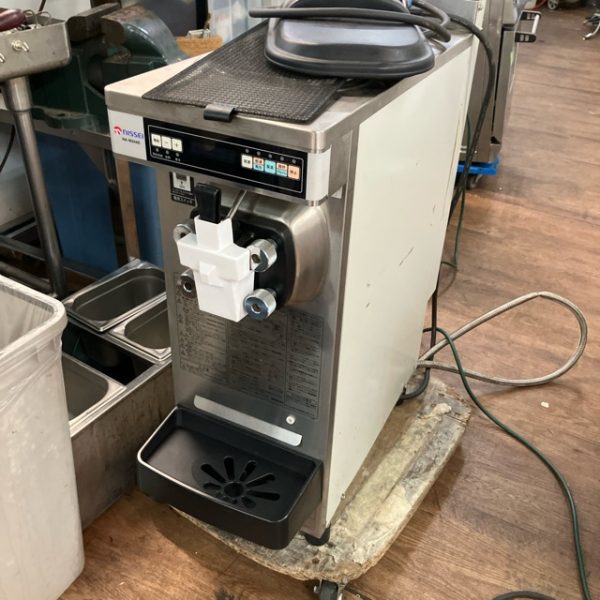 ソフトクリームフリーザー 日世 NA-9524AE 2018年製 買取させていただきました！