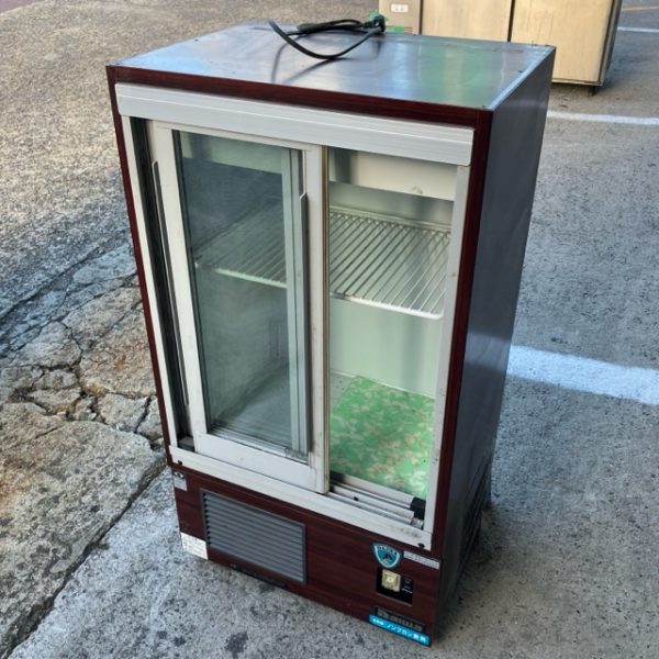 大和冷機 冷蔵ショーケース 221U-11 2015年製 買取させていただきました！