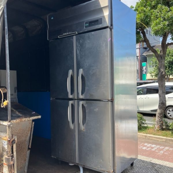 ホシザキ 縦型冷蔵庫 HR-90AT-1-ML 2022年製 買取させていただきました！