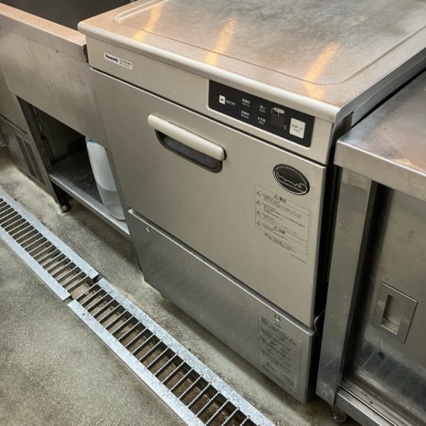 食器洗浄機　パナソニック　DW-UD44U-60HZ　2025年製 買取させていただきました！