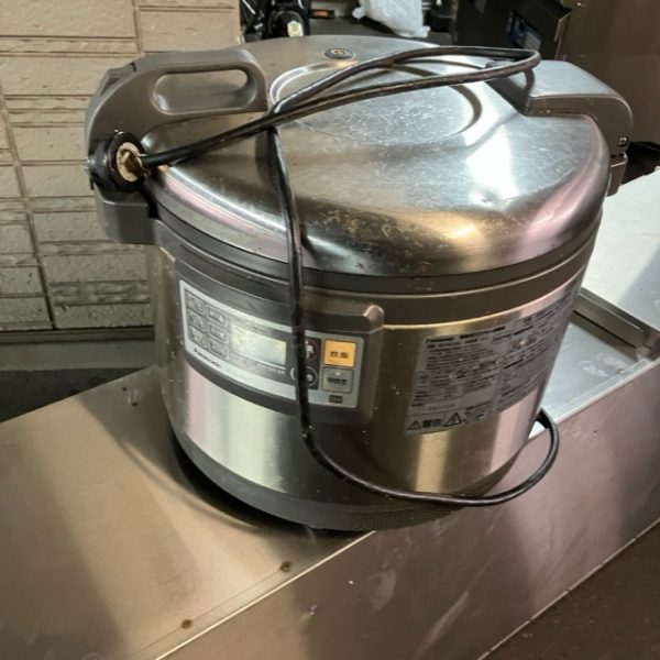 パナソニック IH炊飯ジャー SR-PGC54A 2022年製 買取させていただきました！