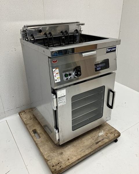 入荷しました!ドーナツフライヤーです!